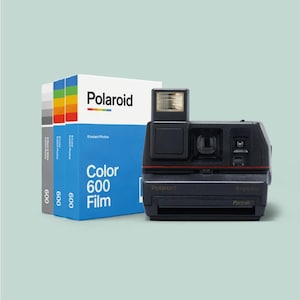 Polaroid impulse portait, polaroid 600, film 600 type, vintage camera, instant camera, polaroid camera