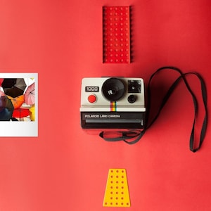 Vintage polaroid onestep/1000 rainbow striped sx 70 land camera