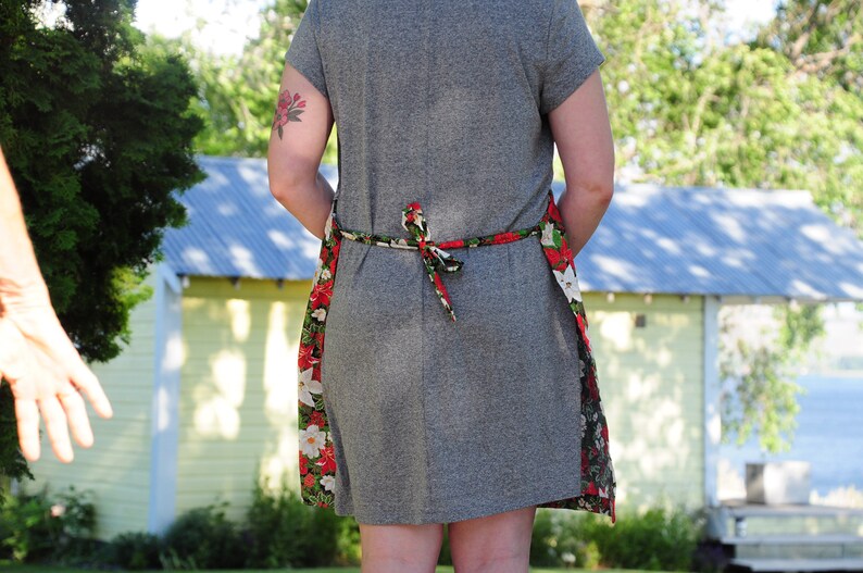 Apron Christmas Poinsettia New