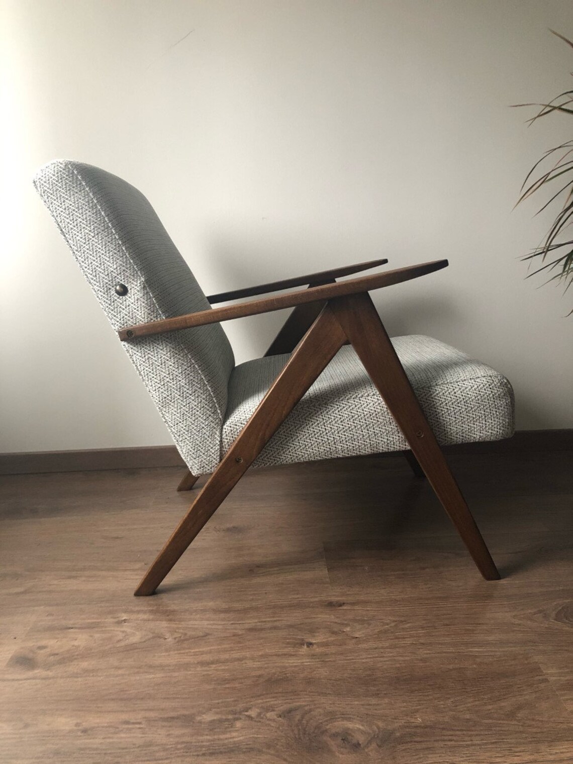 Mid Century Grey Herringbone Armchair B310 Var 1970s Etsy UK