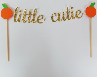 Topper na tort Little Cutie, Baby Shower Little Cutie, Dekoracje na Baby Shower Little Cutie, Niestandardowe imprezy autorstwa PartyAtYourDoor na Etsy