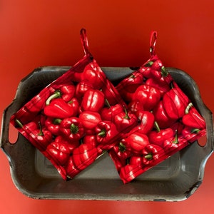 Bell Pepper Potholders set of 2 Cotton Quilted Durable 3 Layer Insulation & Hanging Loop. Handmade USA