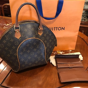 Louis Vuitton Monogram Canvas ELLIPSE MM with Strap