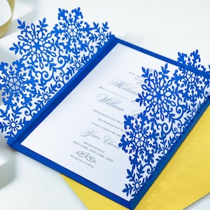 Schneeflocken 5x7 Gate-fold Hochzeitseinladung lasergeschnittene Kartenvorlage, Winterhochzeit SVG DXF digitale Schneidedatei, Silhouette Cameo, Cricut