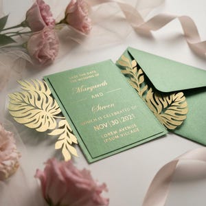 Modèle de découpe laser pour invitation de mariage 5x7 à volet, motif feuilles de Monstera tropicales, format SVG, DXF, AI, EPS, CDR, compatible Silhouette Cameo et Cricut.
