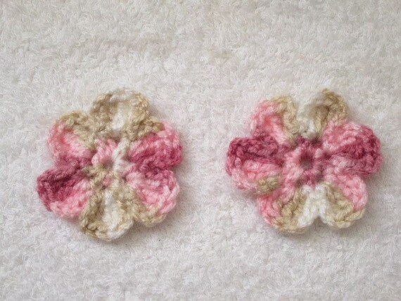Buy More and Save More Up to 20/% off~~Hand Crochet 5 or 6 Petal Hawaiian Flower Hair Clips~Come in Set of 2.5~Macaw 2