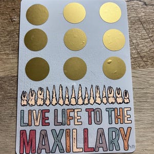 Desafio de economia com raspadinhas para viver a vida maxilar || Economize 100 || Fundo odontológico/médico