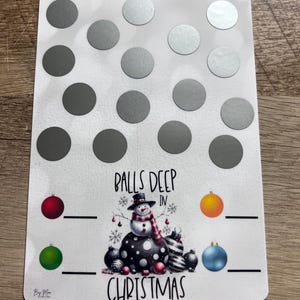 Sfida di risparmio con gratta e vinci "Balls Deep In Christmas Mystery" // Divertente // A5