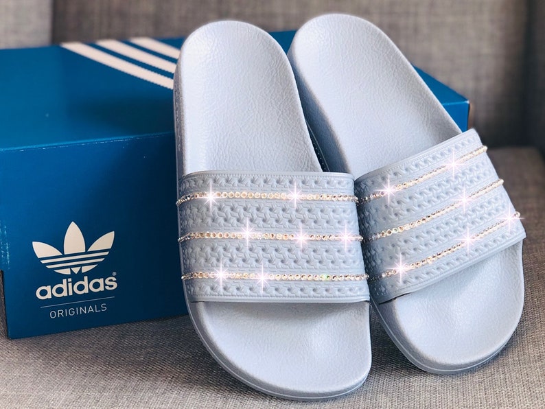 Crystal Adidas Badeschuhe Adiletten hellblau mit Swarovski Elements Glitzer *NEU* customized Crystal Adidas Badeschuhe Adiletten hellblau mit Swarovski Elements Glitzer *NEU* customized