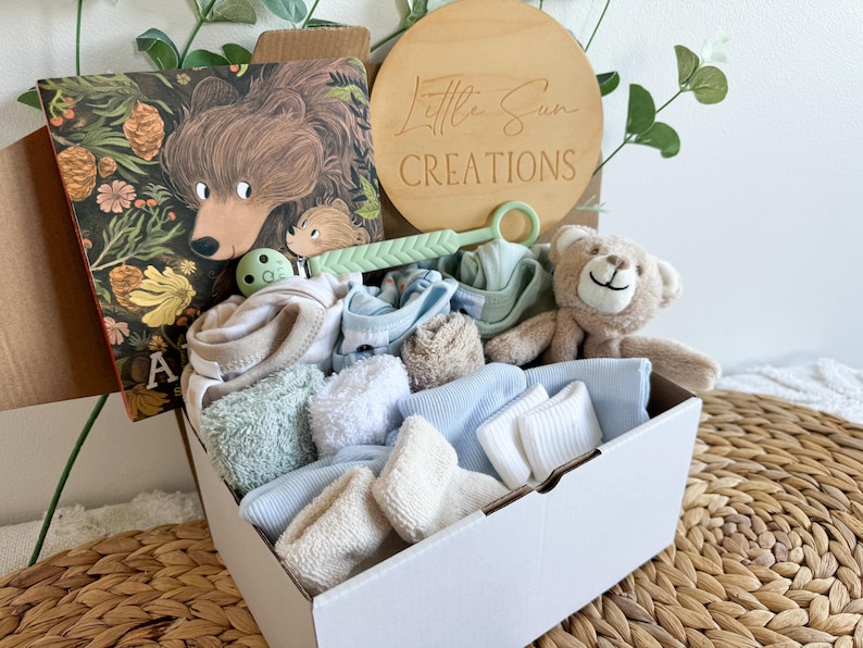 SMALL Baby Shower Hamper I Newborn Gift Hamper I New Baby Gift I Mum and Bub Hamper I Gender Neutral Gift Box image 7