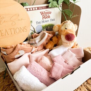 SMALL Baby Shower Hamper I Newborn Gift Hamper I New Baby Gift I Mum and Bub Hamper I Gender Neutral Gift Box image 14