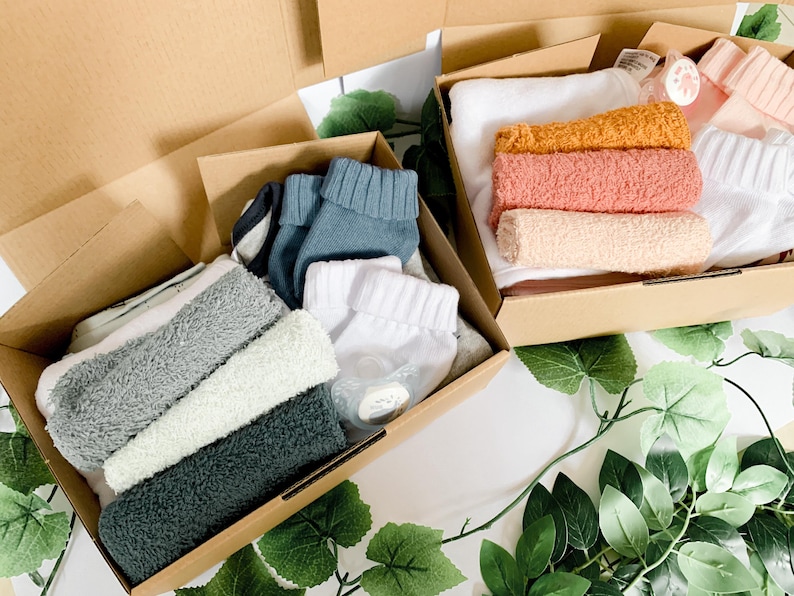 SMALL Baby Shower Hamper I Newborn Gift Hamper I New Baby Gift I Mum and Bub Hamper I Gender Neutral Gift Box image 3