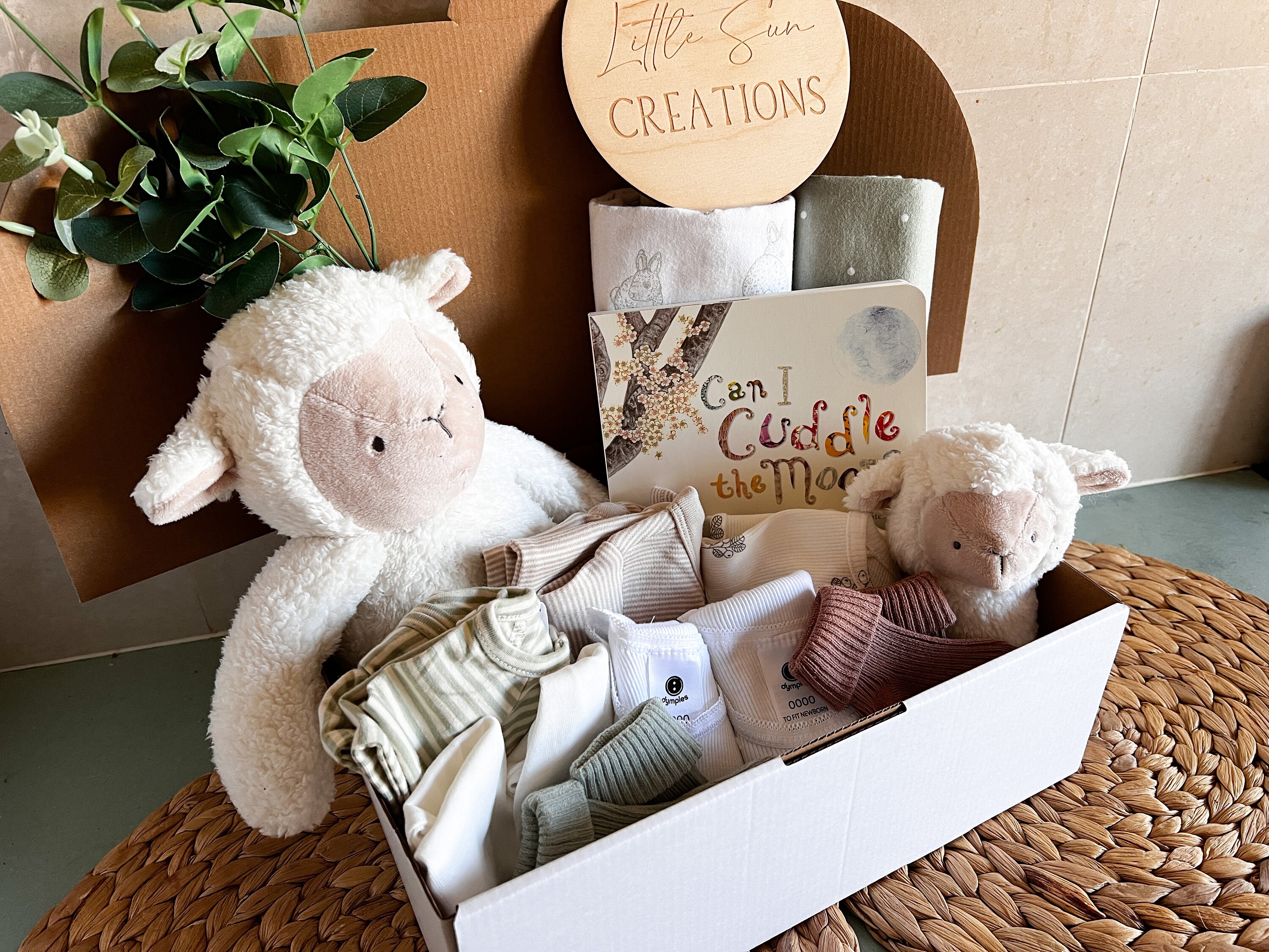 LARGE Baby Shower Hamper I Newborn Gift Hamper I New Baby Gift I Mum and Bub Hamper I Gender Neutral Gift Box