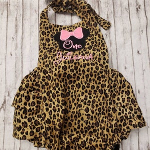 Smash Cake Outfit, Minnie Romper, Cheetah Romper, Minnie first birthday, Minnie applique, Baby girls clothing, handmade outfit