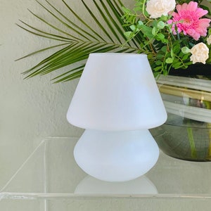 Mushroom lamp Vintage 90&#39;s white opaque glass lamp Habitat Murano style sanded glass minimal