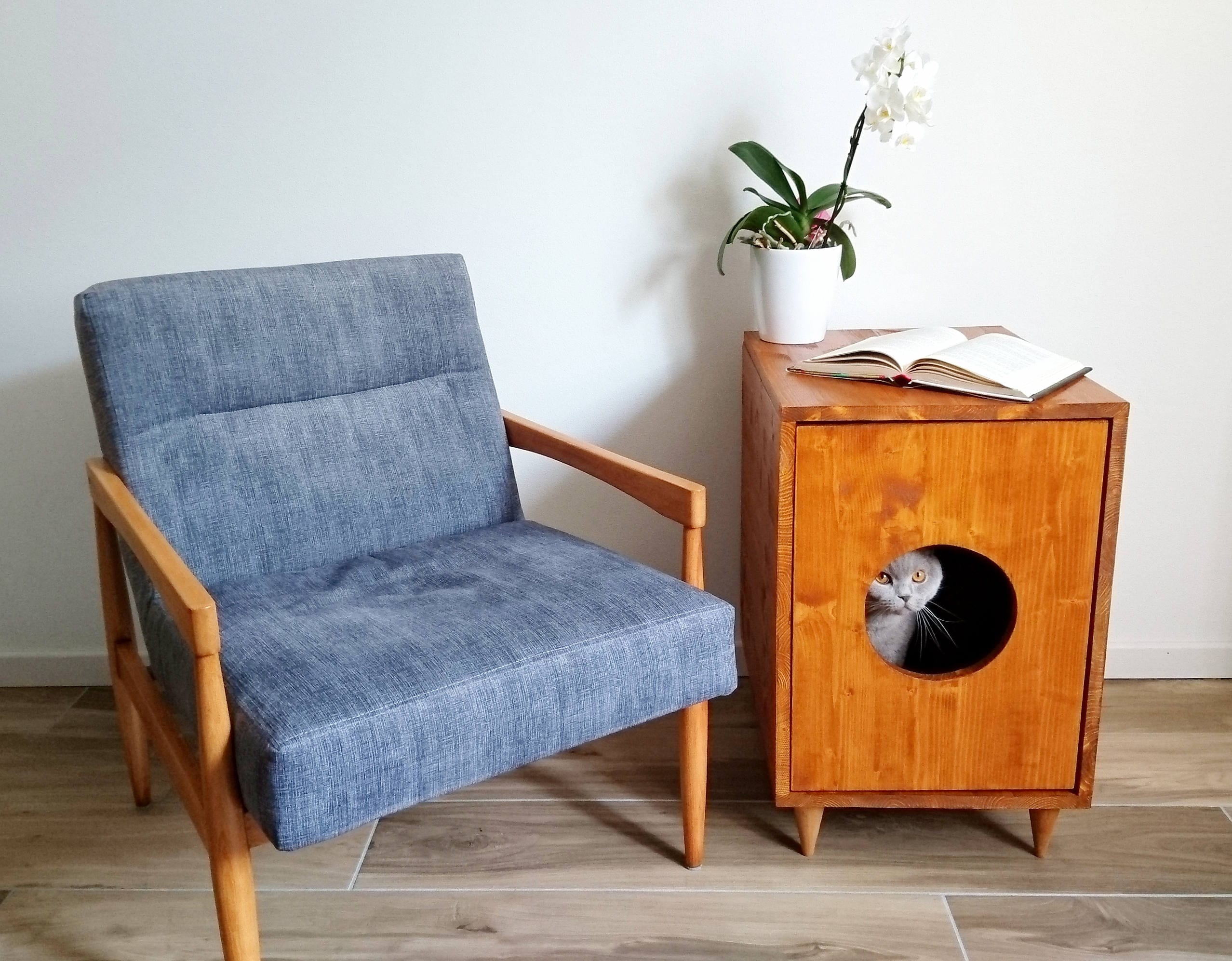 Mid century Modern Litter Box Cabinet Made of Spruce Wood Cat