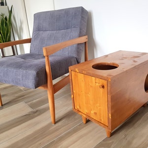 Cat House, Cat Bed, Cat Hideaway, Bunny House, Pet Furniture, Modern Cat Cabinet made of spruce wood Light walnut