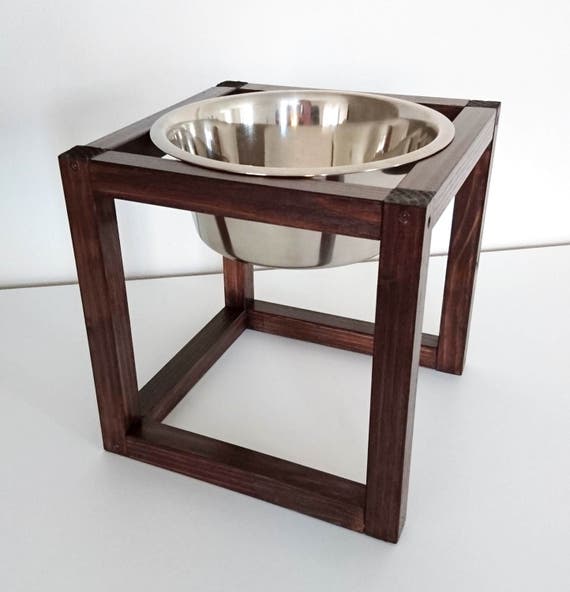 raised pet feeder