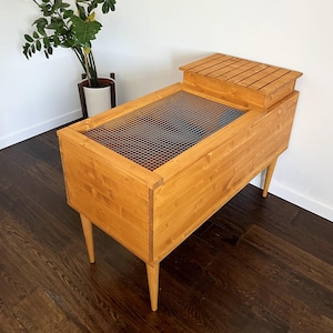 Mid-century Modern Tortoise Table Stand with Removable Mesh Lid, Land Turtle Terrarium, Tortoise House, Tortoise Vivarium Furniture