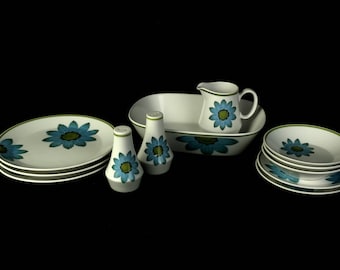 Noritake Progression Up-Sa Daisy Various Pieces