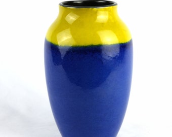 Colorful Carstens Vase