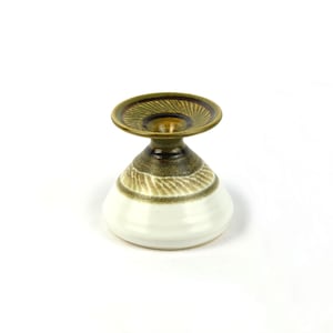 Studio Pottery Ogräskruka - Signerad