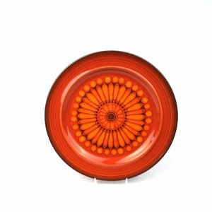 Poppytrail (Metlox) Medallion Red Dinner Plate