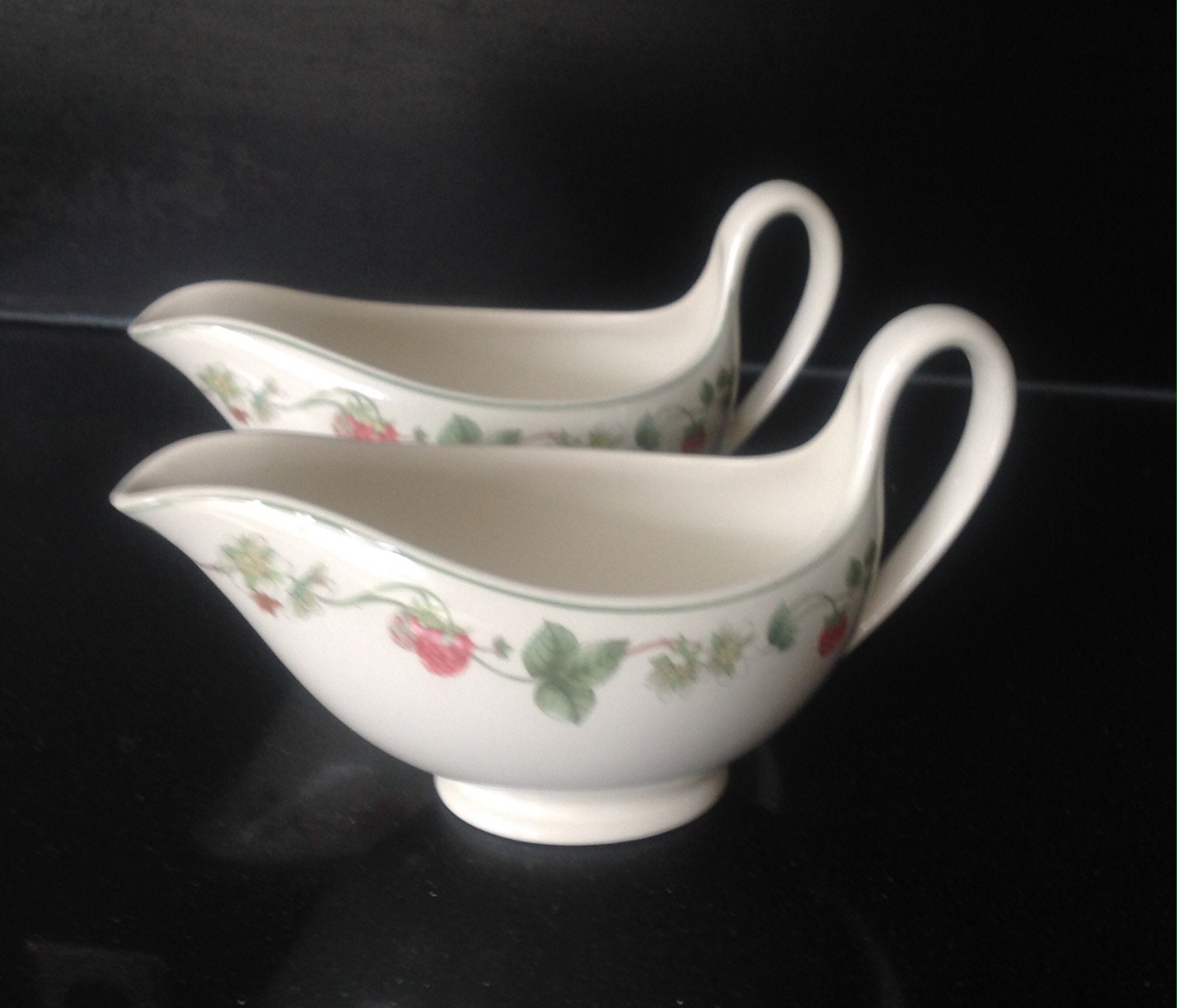 Wedgwood Queensware Raspberry Wedgwood Raspberry Queen's Ware Gravy Boot / Sauciere. New - Etsy