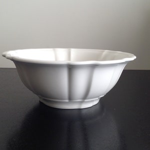 Villeroy and Boch Country Heritage rice bowl / cereal bowl. Weidth 7 1/4 Inches en Height 2 5/8 Inch. New and unused.
