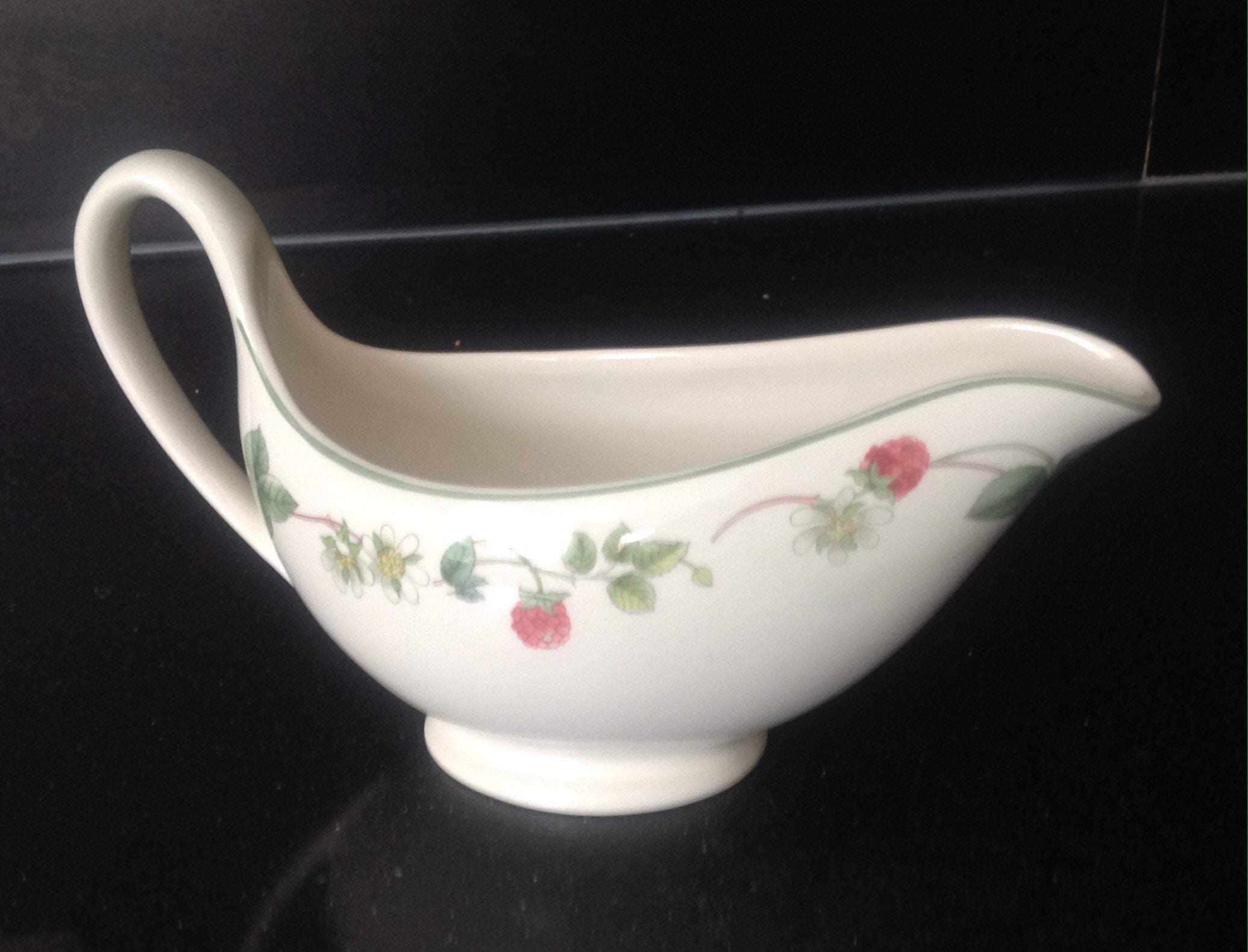 Wedgwood Queensware Raspberry Wedgwood Raspberry Queen's Ware Gravy Boot / Sauciere. New - Etsy