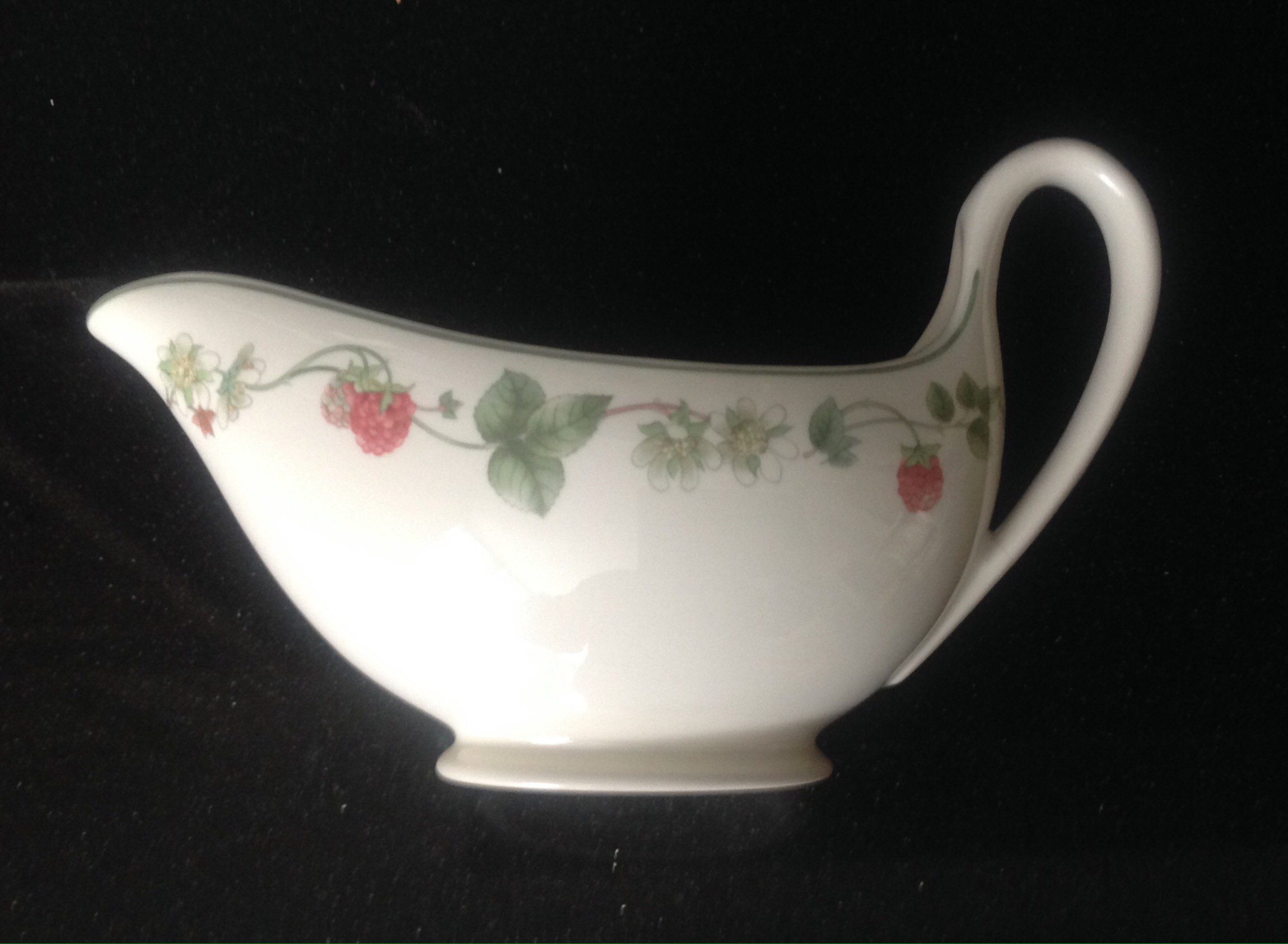 Wedgwood Queensware Raspberry Wedgwood Raspberry Queen's Ware Gravy Boot / Sauciere. New - Etsy