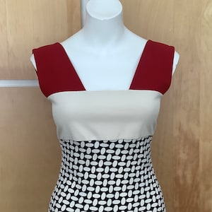 Jean Paul Gaultier beautiful silk dress with wide shoulder straps and print It size 42 = size 36. Serie Classique Paris