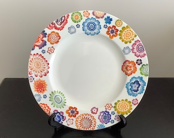 Villeroy and Boch Anmut Bloom very rare dinner plate 10 7/8 Inches. New and unused.