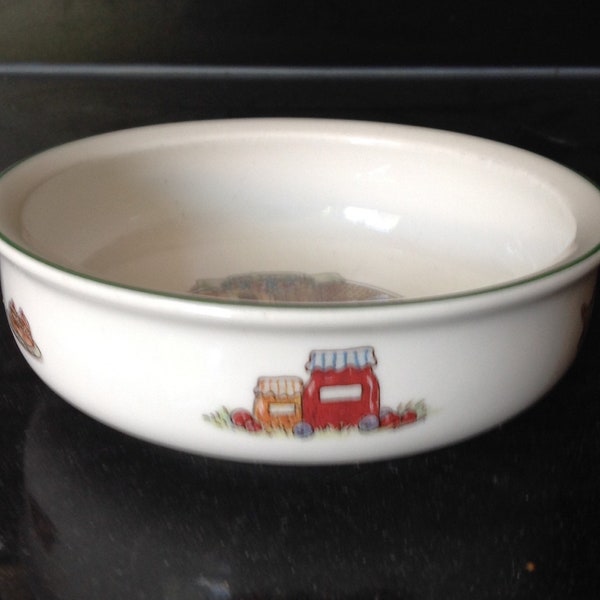 Villeroy and Boch Foxwood Tales by Brian Peterson Porringer Candystore. Width: 5 3/4 in. New and unused.