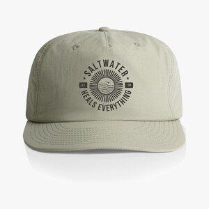 El agua salada lo cura todo. Gorra de surf. Sombrero de olas. Sombrero de playa. Regalo para surfistas. Gorra de surf. El agua salada lo cura todo. Gorra de surfista. Agua salada. imagen 6