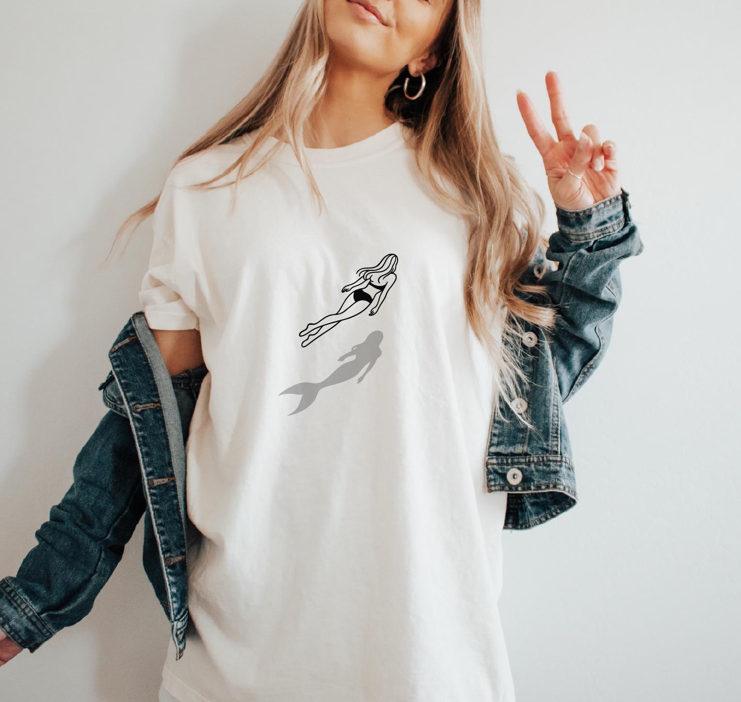 Mermaid Girl T-shirt Ocean Fantasy Graphic Tee Beach Sweatshirt Summer Love Illustration