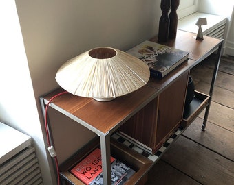 Seventiz laying lamp