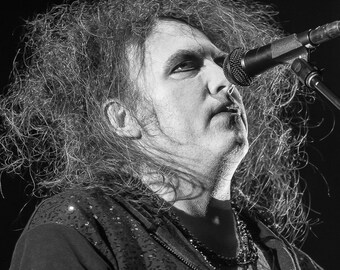 Robert Smith of The Cure at Voodoo Festival 8 x 10 Photo