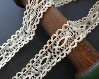 Vintage dark cream cotton double-sided lace with eyelets,  2.5 cm wide, 3 metres