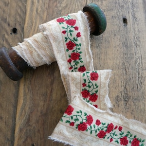 Trailing red roses hand frayed cotton ribbon