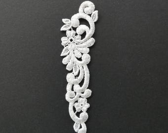 Cream Venise lace motif, lace applique