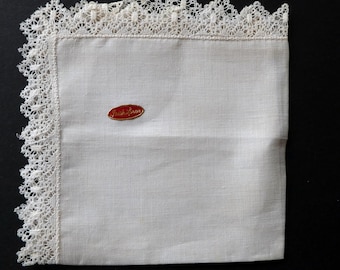 Vintage cream Irish Linen handkerchief with lace edge
