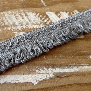 Vintage grey fringed braid, passementerie, 3 cms wide, 13 metres