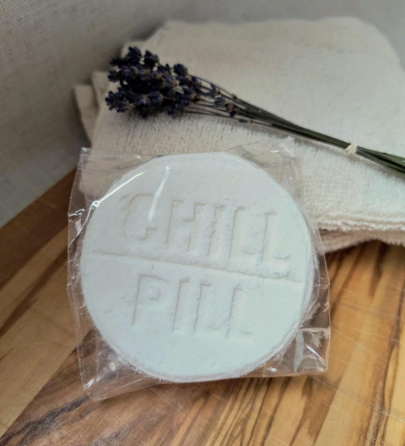 Lavender Bath Bomb | Oregon Locally Grown Small Batch Handcrafted Premium Grosso Lavender Bath Fizz, Bath Soak, Spa, Aromatherapy, Dye Free image 4