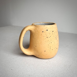 MADE TO ORDER Yellow Mug 16oz, ceramic, pottery, handmade, coffeemug, coffee mug cup, handmademug, potterymug, blackmug sturdy big large mug