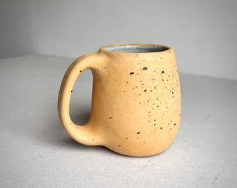 MADE TO ORDER Yellow Mug 16oz, ceramic, pottery, handmade, coffeemug, coffee mug cup, handmademug, potterymug, blackmug sturdy big large mug