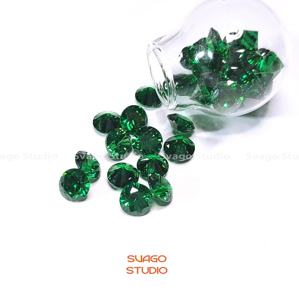 10pcs+ AAA 1mm à 6mm Round Brilliant Cut Green Cubic Zirconia Loose Stone. Deep Green CZ, émeraude synthétique (vert foncé).