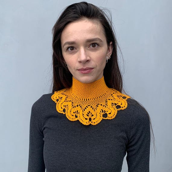 Lace choker Detachable collar Fake collar Yellow flower choker Dark academia Crochet floral  Goth choker Neck corset Sunflower necklace