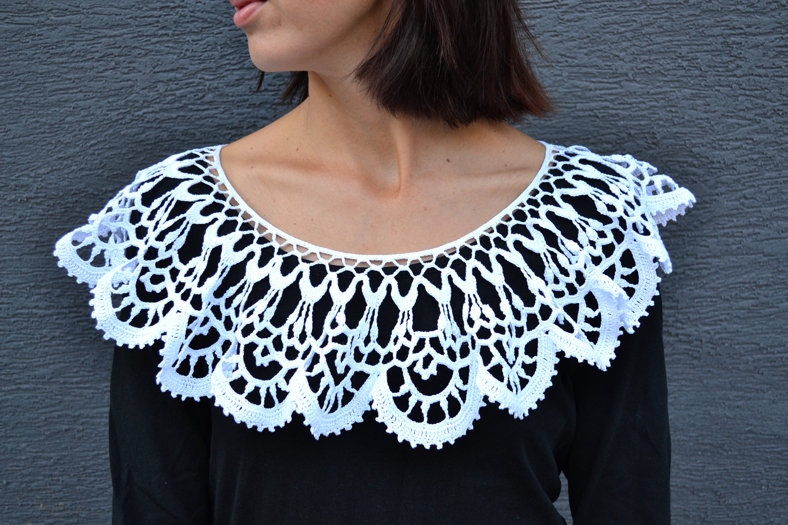 Bertha collar White lace collar for her Renaissance costume Etsy