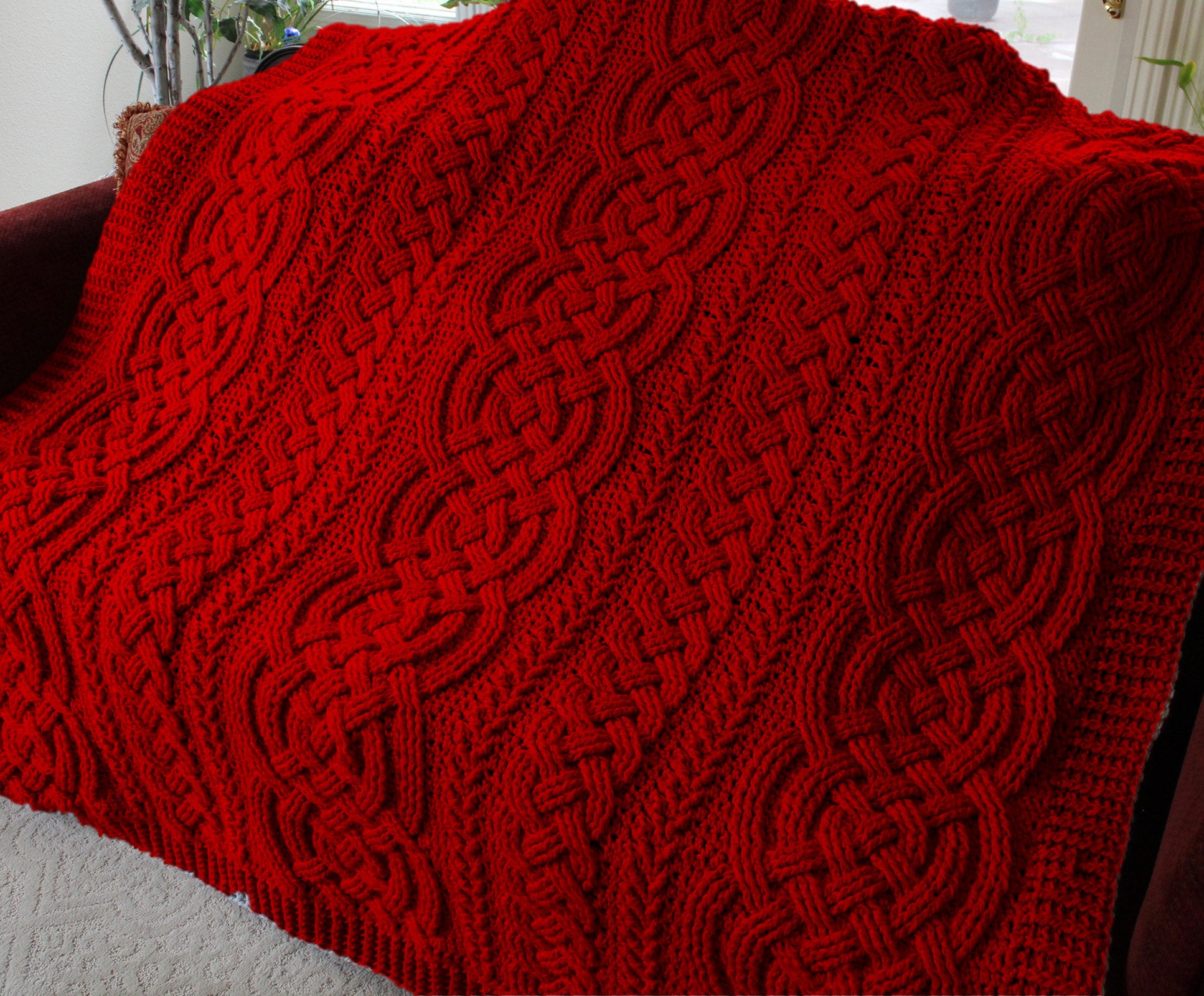 Ravelry: Super Bulky Yarn Throw pattern by Rhelena